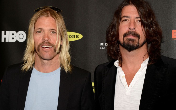 Tay trống nhóm Foo Fighters, Taylor Hawkins qua đời ở tuổi 50