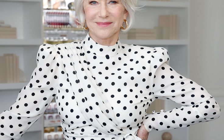 Gu thời trang cực phẩm của mỹ nhân tóc bạc Helen Mirren
