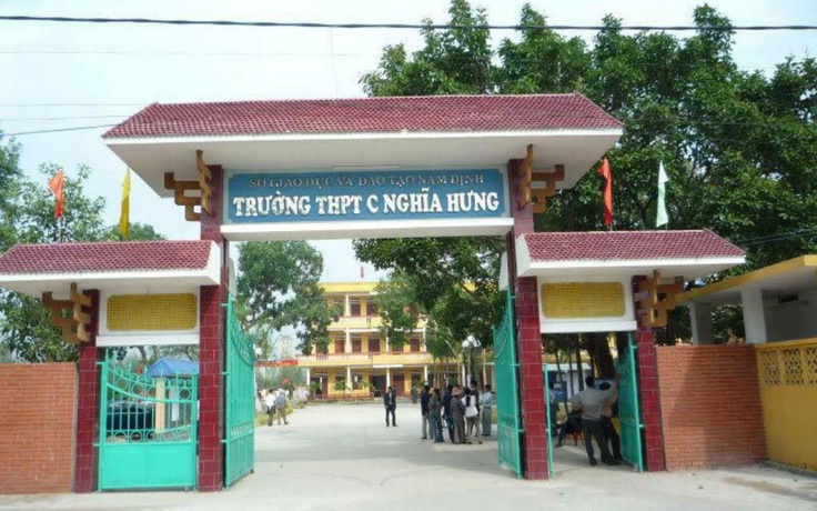 Nam Định: Học sinh 2 trường THPT tạm nghỉ học vì mới đi thực tế ở Hải Dương