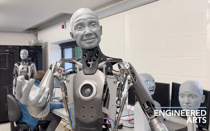 Robot đầu tiên có biểu cảm sinh động giống con người