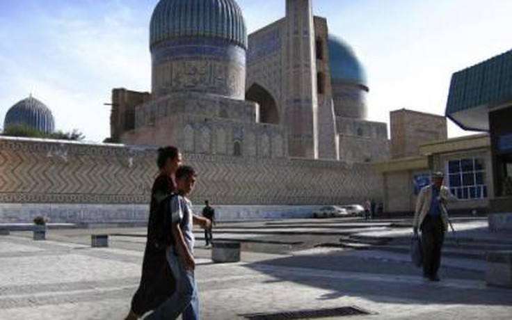 Uzbekistan tẩy chay ngày lễ tình nhân