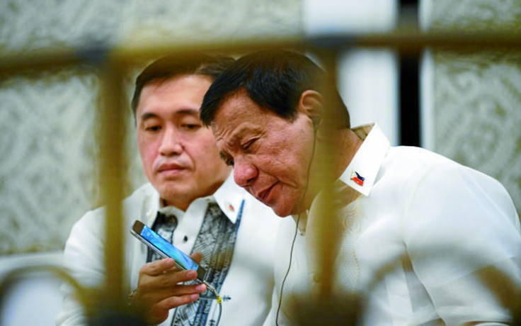 Trung Quốc muốn tặng 'điện thoại chống nghe lén' cho Tổng thống Philippines