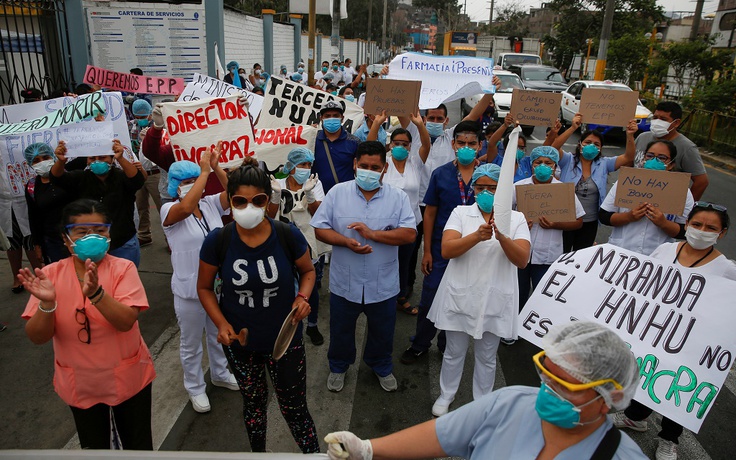 Cảnh sát dính bê bối kê khống giá vật tư y tế chống dịch Covid-19 tại Peru