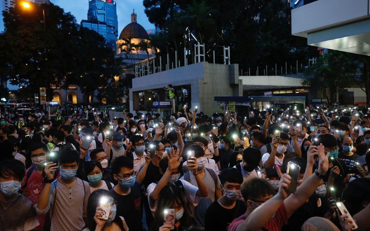 Đặc khu trưởng Hồng Kông: Phản đối luật an ninh mới là “kẻ thù của nhân dân“