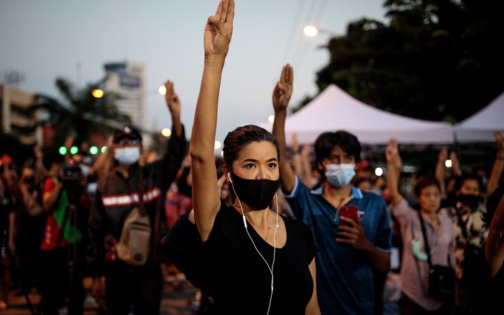 Thủ tướng Thái Lan không từ chức, người biểu tình tuyên bố tiếp tục xuống đường