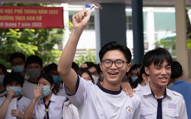 Thi tốt nghiệp THPT 2022: ‘Siêu trộm’ đoán đề thành công, sĩ tử ‘bão tim’