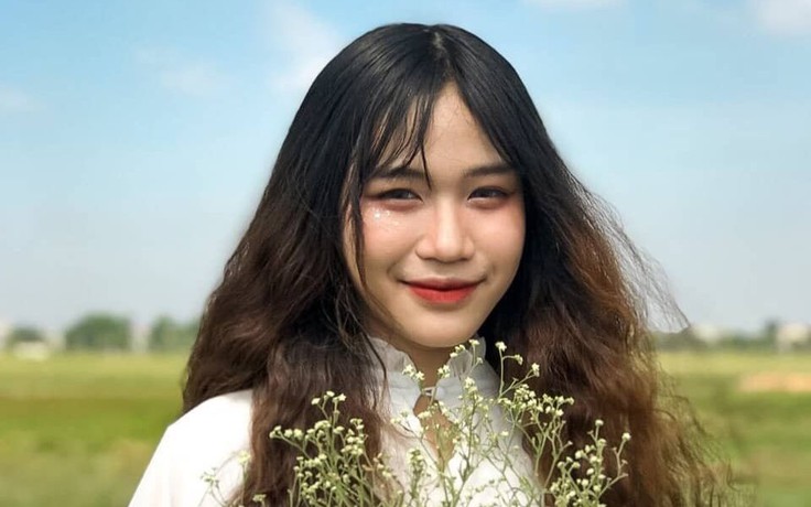 Nữ sinh đam mê tiếng Trung trở thành thủ khoa khối C toàn quốc
