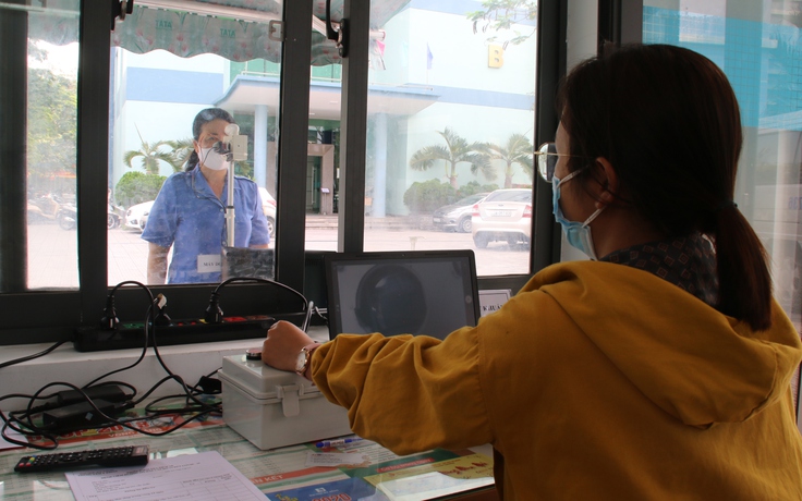 Đại học Đà Nẵng chuyển giao công nghệ miễn phí máy đo thân nhiệt từ xa