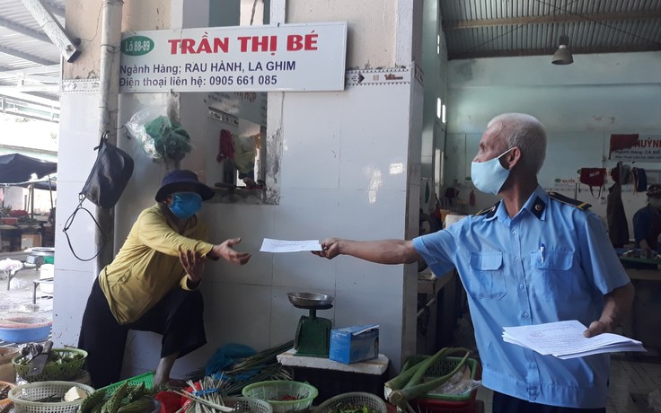 Đà Nẵng thực hiện phát phiếu đi chợ 3 ngày/lần cho người dân