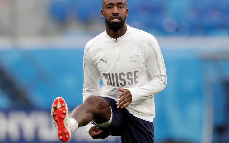 Djourou kiện CLB FC Sion ra toà sau khi bị sa thải vì không chịu giảm lương