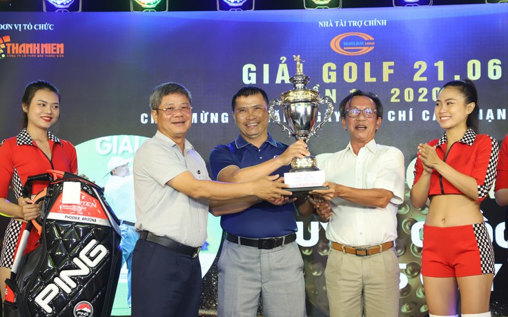 Hào hứng với giải golf báo chí lần 1-2020