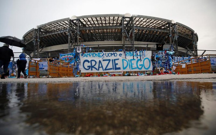 Sân ‘Stadio San Paolo’ của Napoli chính thức đổi tên thành ‘Stadio Diego Armando Maradona’