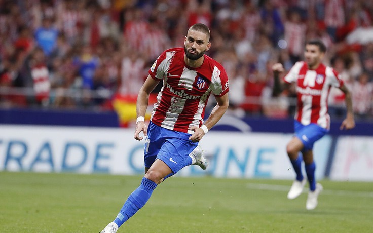 Atletico Madrid hạ Real Madrid trong trận derby căng thẳng