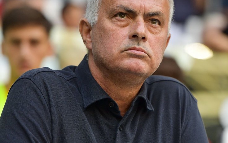 HLV Mourinho nói điều bất ngờ về Dybala và Abraham sau trận hòa Juventus