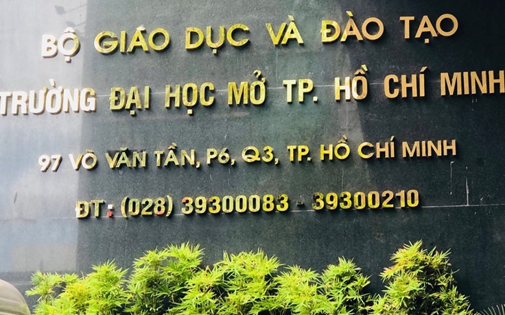 Trường ĐH công lập nào được thu học phí cao?