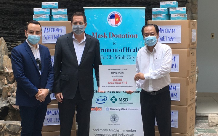 AmCham Việt Nam ủng hộ 250.000 khẩu trang cho Sở Y tế TP.HCM