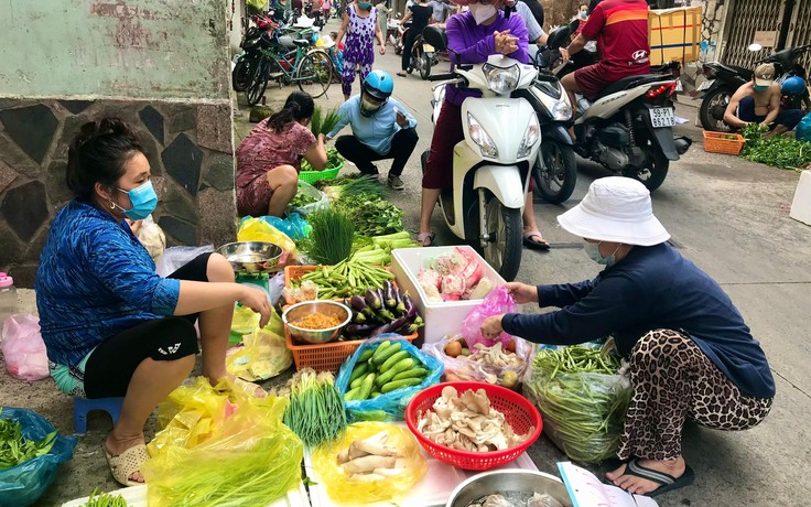 Thêm 20 chợ ở quận 3, 8, Bình Thạnh, Tân Bình… mở bán trở lại