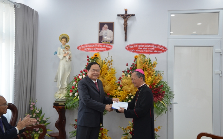 Dịp lễ Phục sinh, Chủ tịch Ủy ban T.Ư MTTQ VN thăm Tòa Giám mục Phan Thiết
