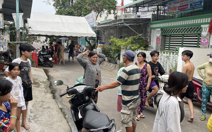 Tàu cá Bình Thuận mất tích: Đề nghị điều trực thăng tìm kiếm 8 người còn lại