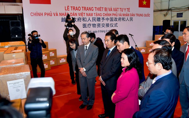 Việt Nam tặng thiết bị, vật tư, y tế 'tốt nhất' giúp Trung Quốc chống virus Corona