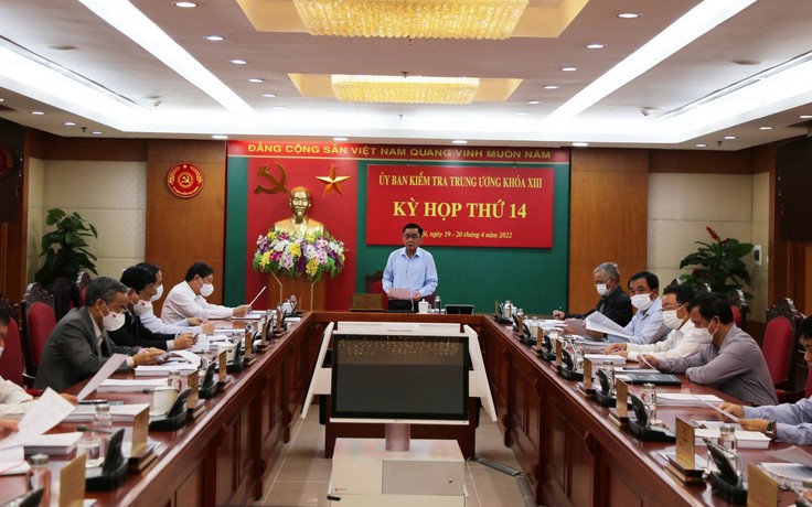 Đề nghị kỷ luật nguyên Bí thư Tỉnh ủy Bình Thuận Huỳnh Văn Tí, Nguyễn Mạnh Hùng