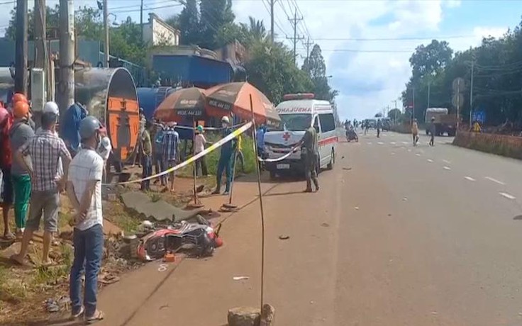 Bình Phước: Tai nạn giữa xe cấp cứu và xe máy, 1 người tử vong tại chỗ