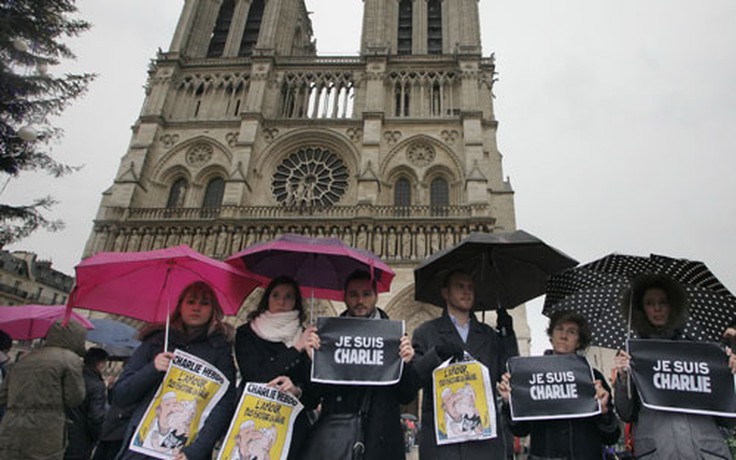 Thế giới căm phẫn về vụ thảm sát các nhà báo Pháp