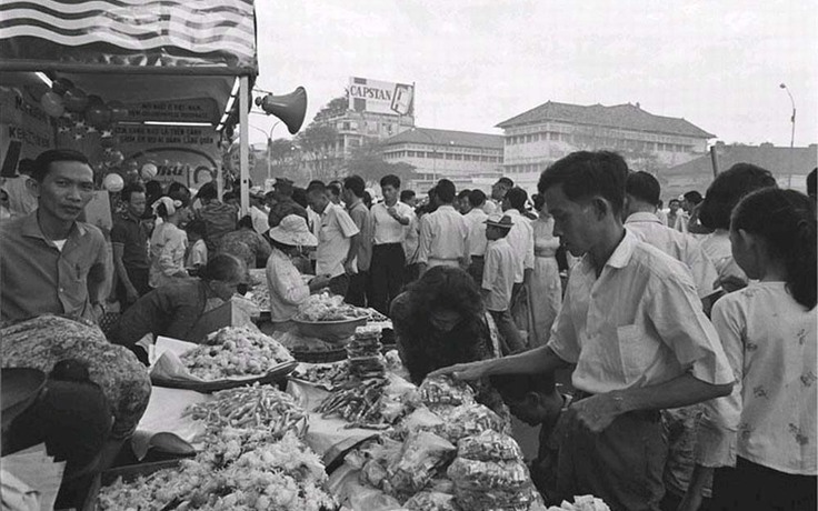 Tết bắt đầu từ... chợ