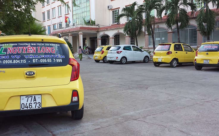 Xóa nạn độc quyền taxi trong Bệnh viện đa khoa tỉnh Bình Định