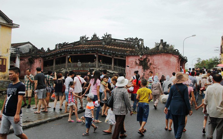 Hội An tạm thời hạn chế lượng khách tham quan chùa Cầu