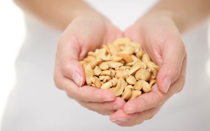 Mỗi ngày ăn một nắm tay các loại hạt lợi ích đủ đường