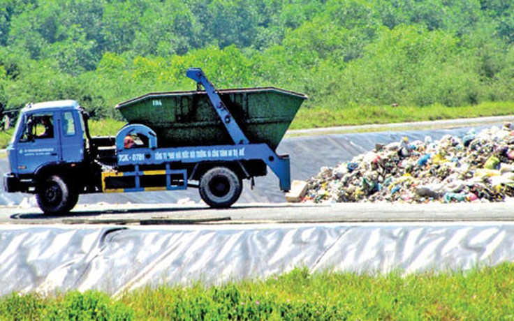 Khu xử lý rác đình trệ vì người dân phản đối ô nhiễm