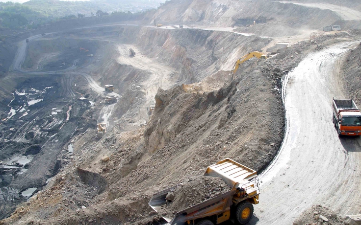 Khai thác tấn than đầu tiên dự án mỏ hầm lò Núi Béo
