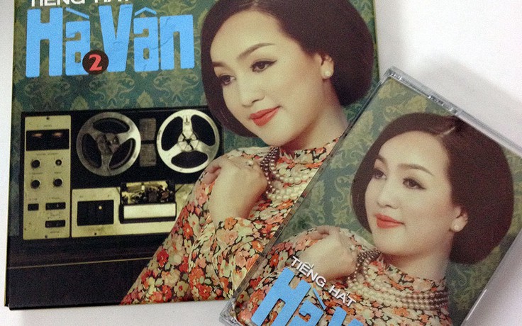 Nghe Hà Vân hát bolero qua băng cassette