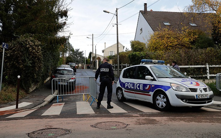 Cảnh sát Pháp cuồng sát vì tình