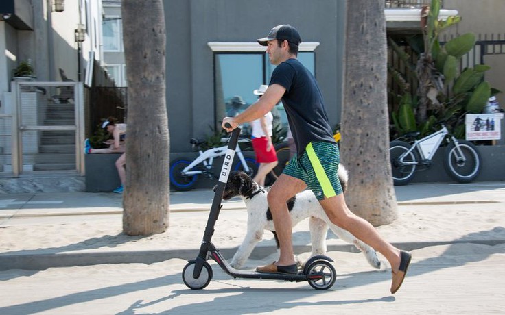 Tai nạn do đi xe trượt 2 bánh chạy điện ngày càng tăng