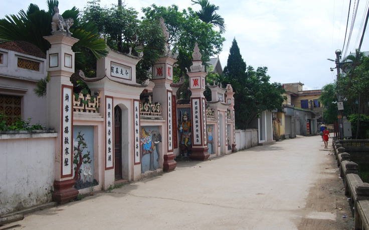 Xây thêm đền thờ Nguyễn Trãi cạnh đền có sẵn?