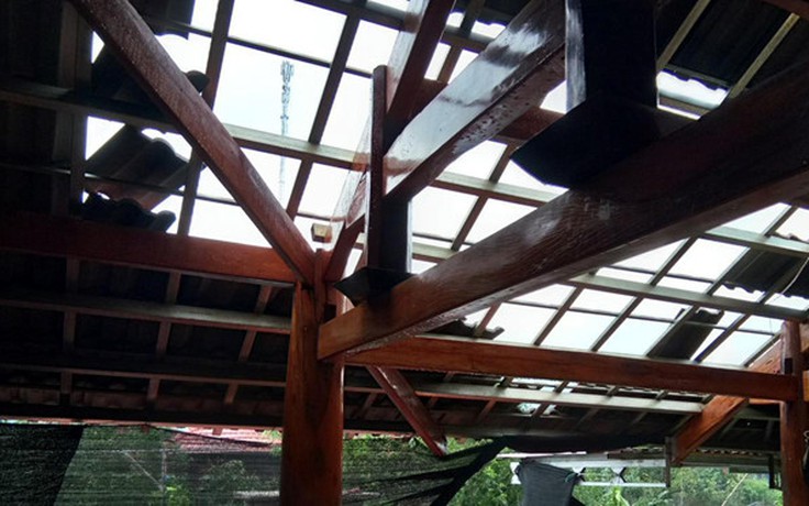 Hàng trăm ngôi nhà hư hỏng do mưa giông ở Lào Cai, Sơn La
