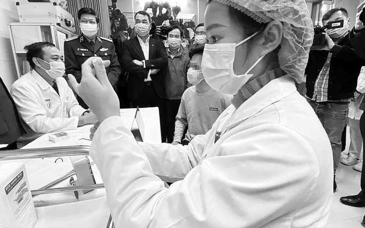 Chính thức tiêm vắc xin Covid-19 “made in Vietnam” trên người tình nguyện