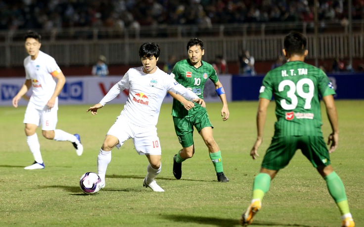 V-League “đau đầu” nếu đội tuyển và CLB Việt Nam chơi tốt?