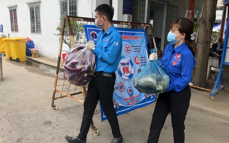 Giãn cách xã hội: Căng mình hỗ trợ chống dịch Covid-19