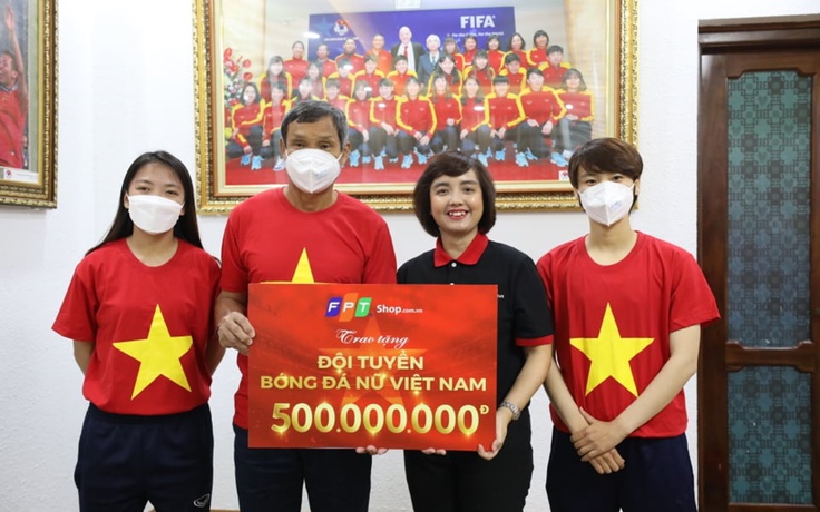 Bóng đá Việt Nam cần có cơ chế đặc biệt thu hút nhân tài