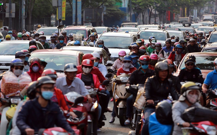 Thu phí ô tô vào trung tâm: Tránh bài toán 'con gà và quả trứng'