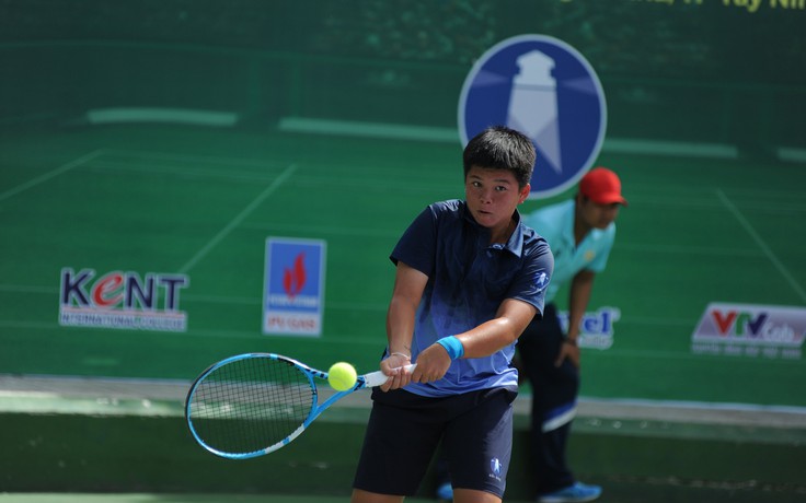 Tay vợt 16 tuổi gây sốc tại giải quần vợt VTF Masters Tây Ninh