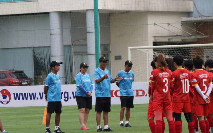 Tuyển bóng đá nữ Việt Nam tập trung: Có mới nhưng không nới cũ