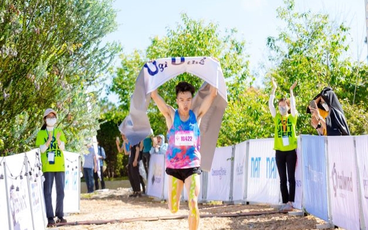 Cú đúp vô địch của Trần Đăng An tại giải siêu marathon Dalat Ultra Trail