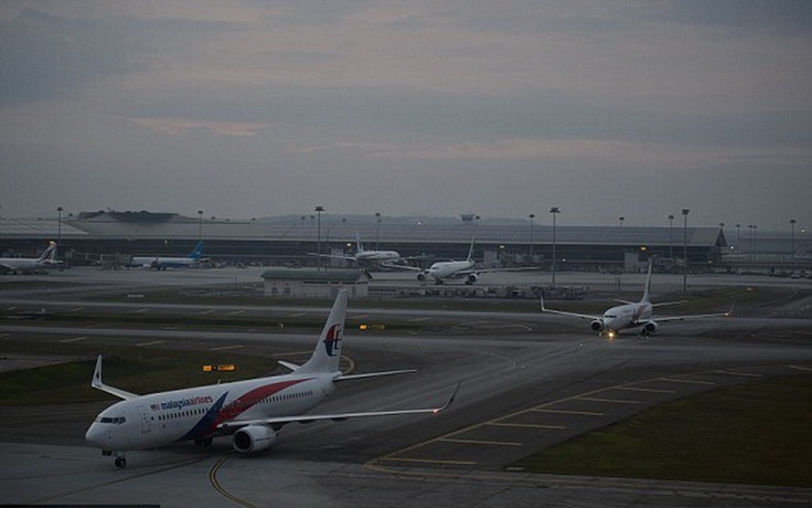 Máy bay Malaysia Airlines đổi hướng bí ẩn trong ngày Giáng sinh