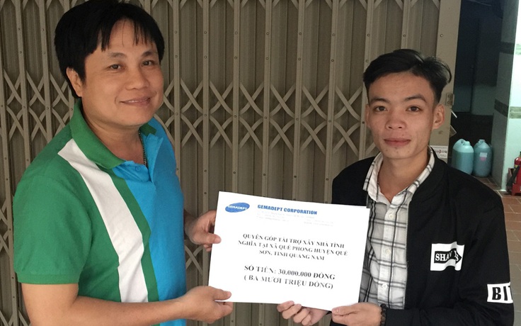 'Cậu bé chân voi' ở Quảng Nam được giúp đỡ 35 triệu đồng