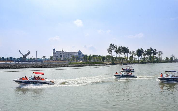 Hành trình trải nghiệm đường sông Aqua City hấp dẫn du khách