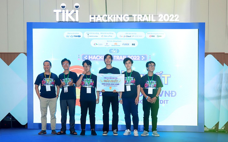 Quán quân sinh viên ẵm giải 200 triệu của Tiki Hacking Trail 2022